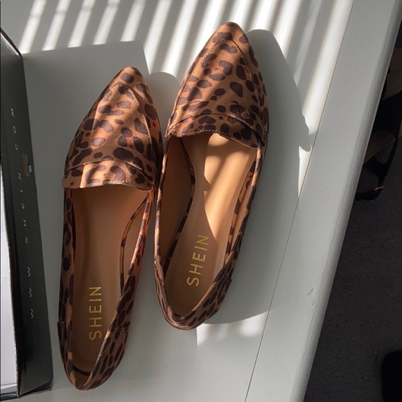 Shein cheetah print flats - Picture 3 of 3